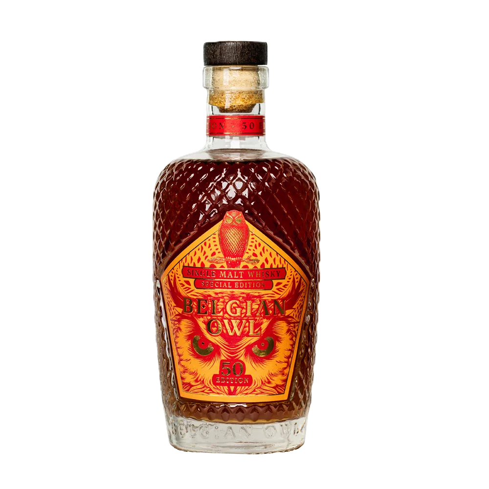 Belgian Owl Fifty Edition: blend van ex-bourbon en Pedro Ximénez finish, 50% ABV. Volle aroma’s van vanille, karamel en vijg. 